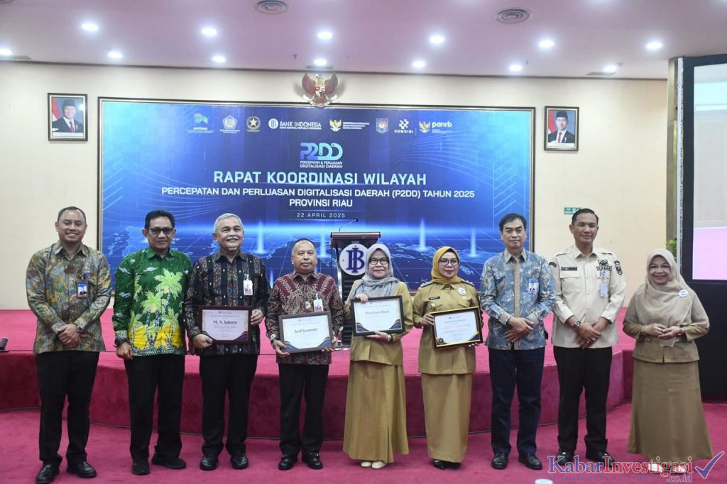 Bapenda Kampar Terima Penghargaan Dari BI Riau