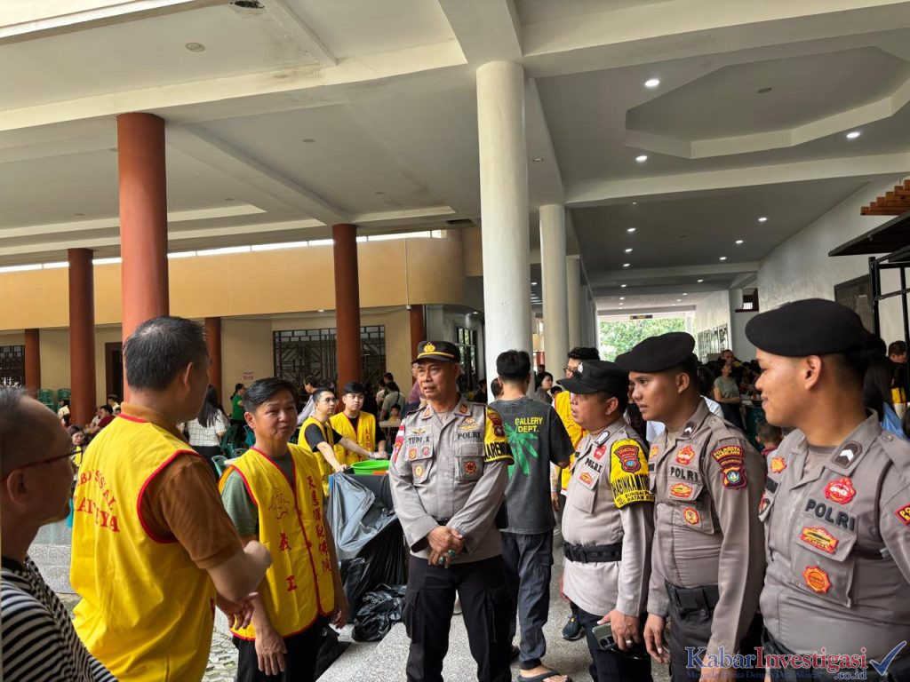 Polresta Barelang Amankan Perayaan Ibadah Waisak 2569 BE Tahun 2025 di Maha Vihara Duta Maitreya Berjalan Aman dan Khidmat