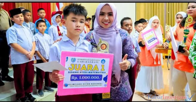 Bupati Labuhanbatu dr. Hj. Maya Hasmita Sp.OG. M.KM menghadiri Festival Lomba Seni dan Sastra Siswa