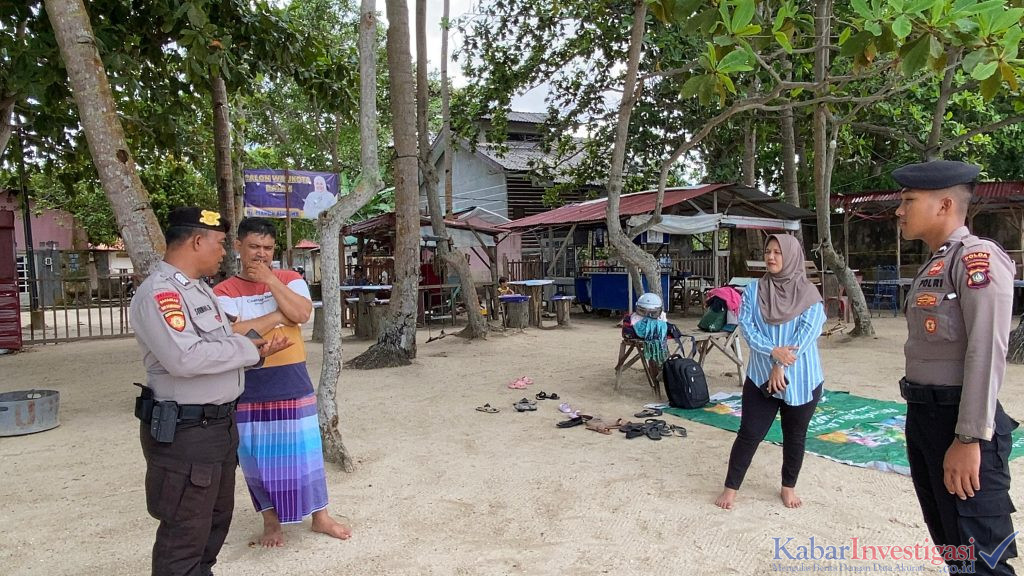 Polsek Nongsa Melaksanakan Pengamanan Obyek Wisata Pantai Dalam Rangka Libur Idul Adha 1446 H/2025 M