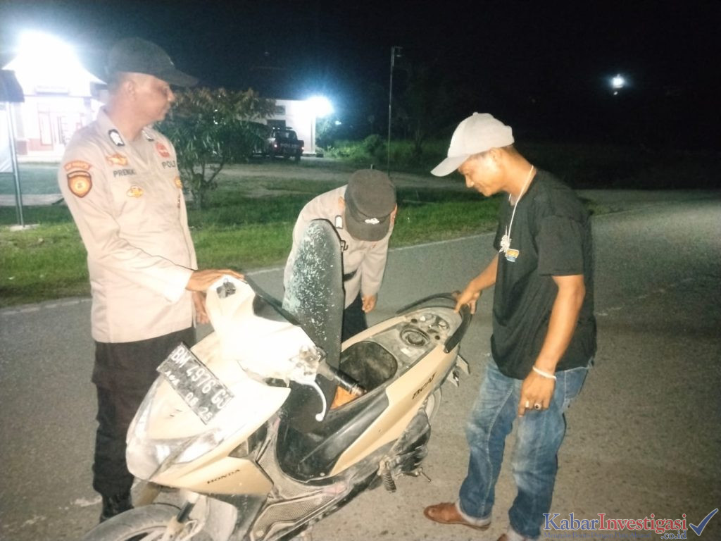 Antisipasi Premanisme Polsek Keritang dilaksanakan giat patroli malam hari