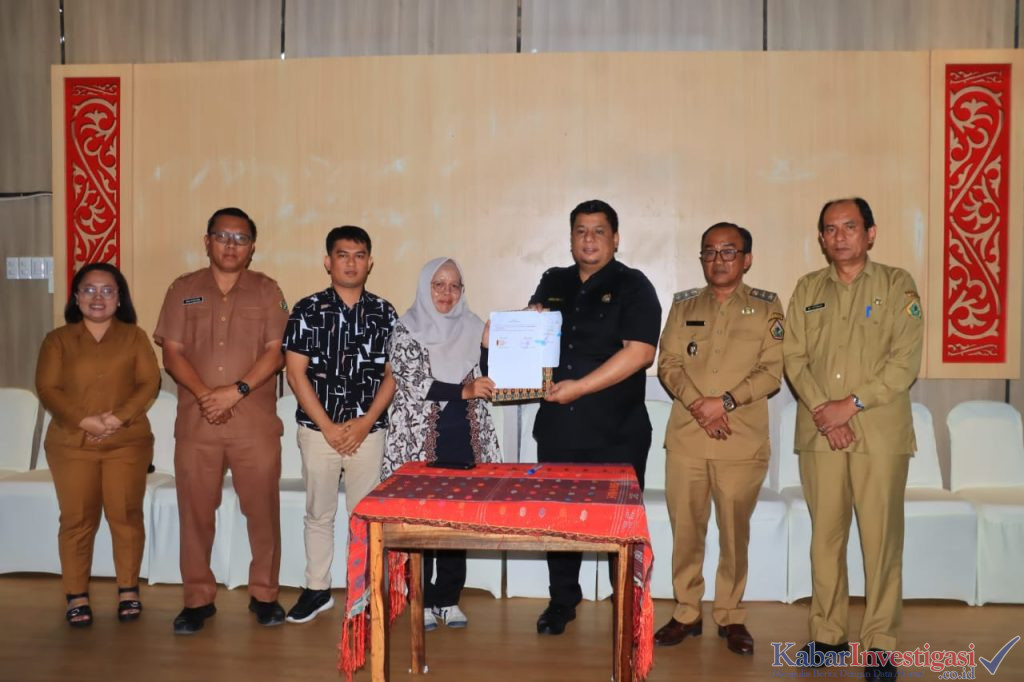 BUPATI SAMOSIR TERIMA HIBAH BARANG MILIK NEGARA RUSUN RSUD dr. HADRIANUS SINAGA DARI KEMENTERIAN PUPR