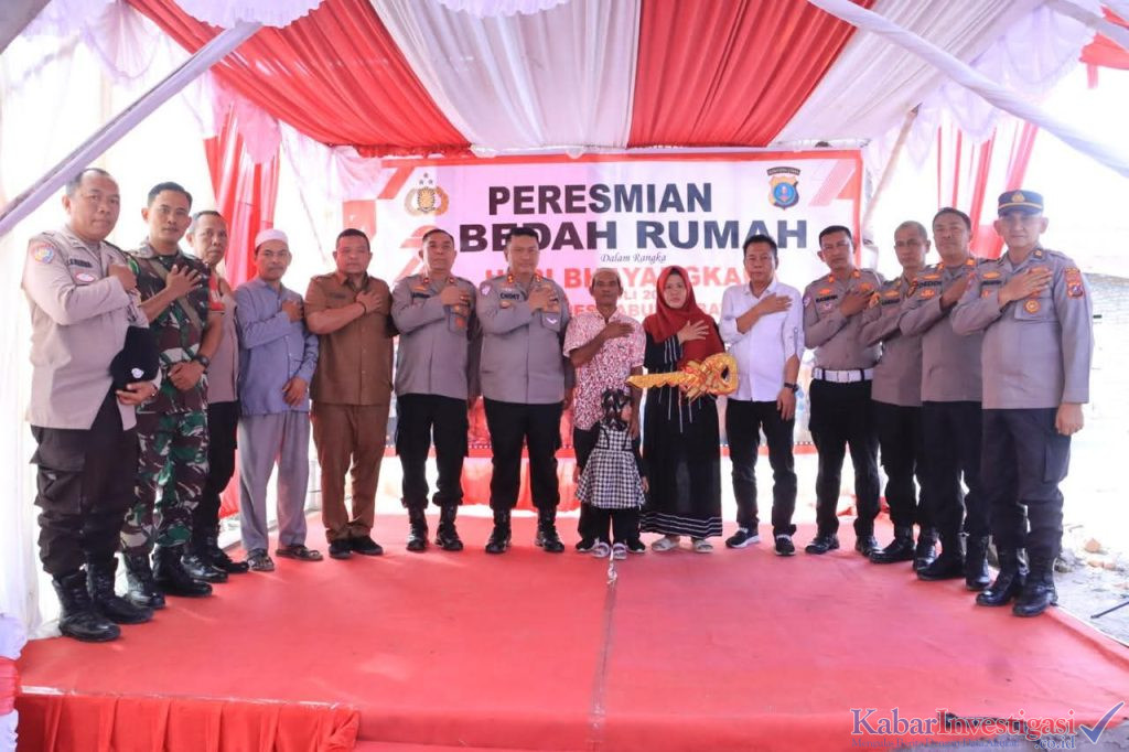 HUT Bhayangkara ke-79, Polres Labuhanbatu Tebar Manfaat Lewat Program Bedah Rumah