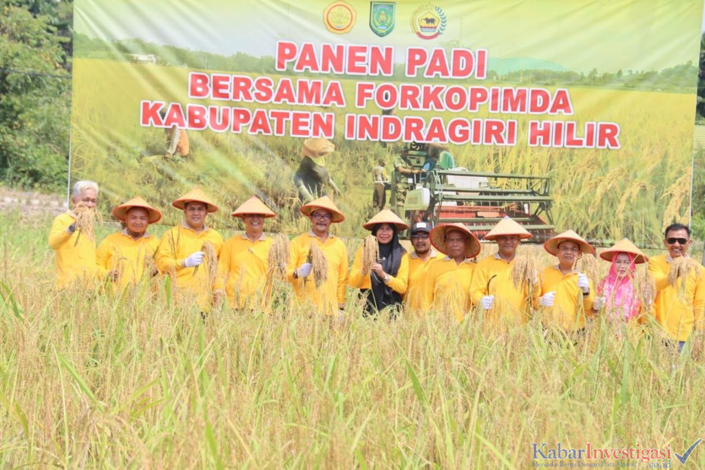 Wakil Bupati Inhil Hadiri Lomba Baca Puisi SD dan Panen Raya di Tempuling