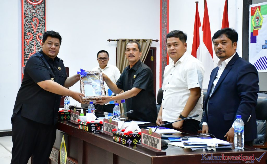 BUPATI SAMOSIR SAMPAIKAN NOTA PENGANTAR 4 RANPERDA DAN KUA-PPAS APBD 2026.