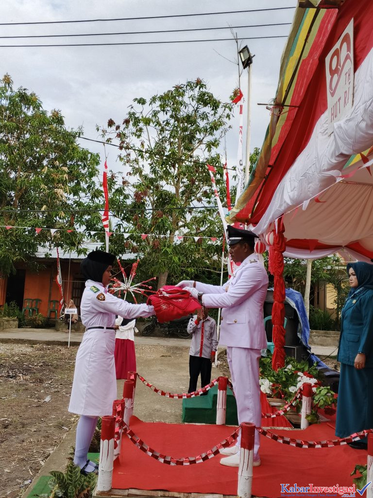 Upacara HUT RI Ke 80 Tiga Desa Kecamatan Reteh di Dilaksanakan Di Desa Sungai Terap