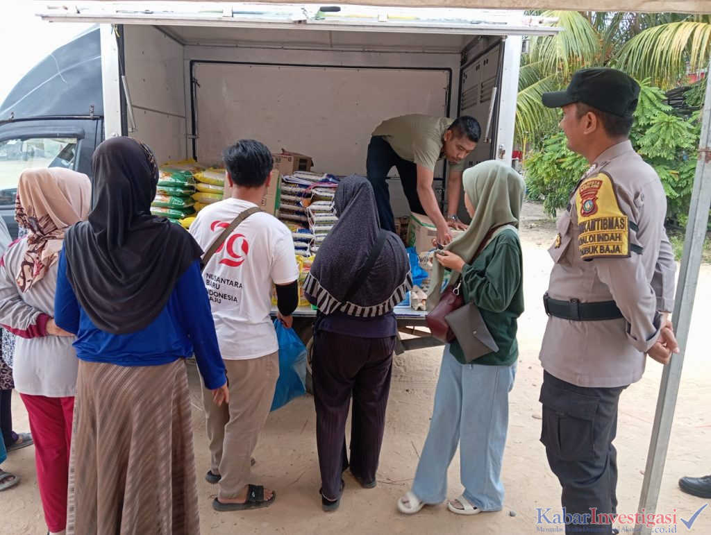 Sinergi Polri dan Bulog:Polsek Lubuk Baja Turut Kendalikan Inflasi Lewat Gerakan Pangan Murah