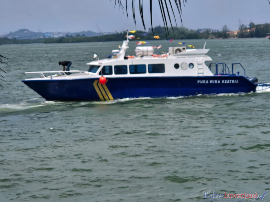 Tingkatkan Keamanan Maritim, Polresta Barelang dan Imigrasi Lakukan Patroli Gabungan di Batam