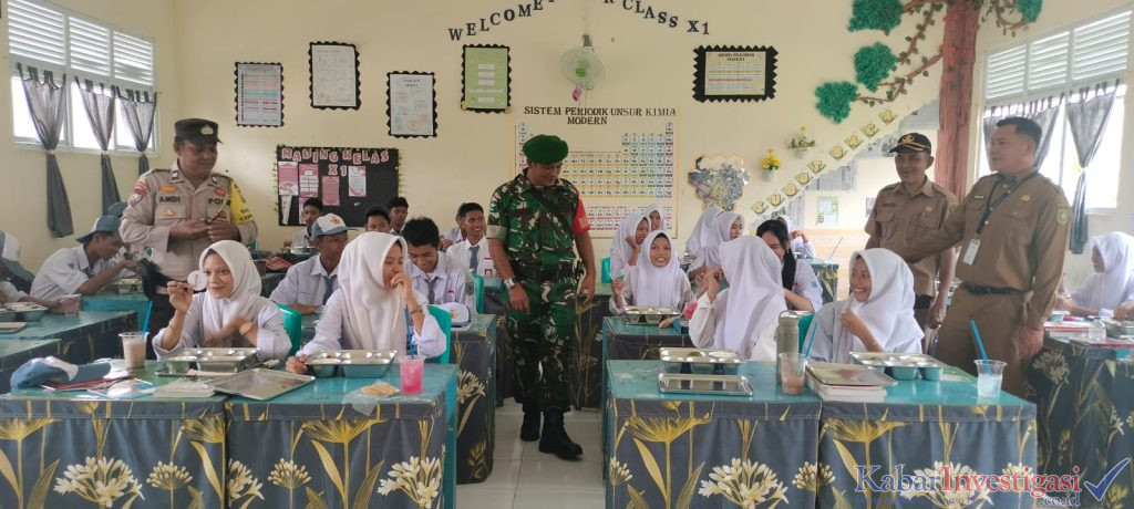 Launching Program Makan Bergizi Gratis (MBG) di SMA Negeri 1 Tanah Merah, Wujud Kepedulian Pemerintah terhadap Pemenuhan Gizi Siswa
