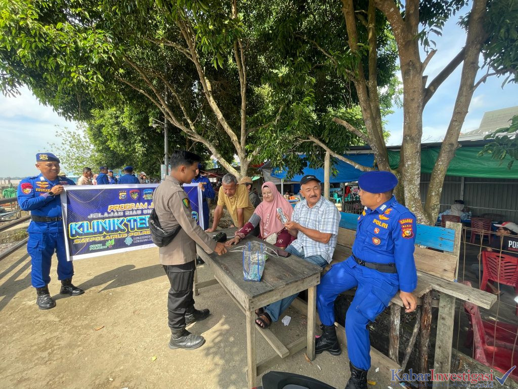 Satpolairud Polres Inhil Gelar Program “Jalur Klinik Terapung” Untuk Masyarakat Pesisir