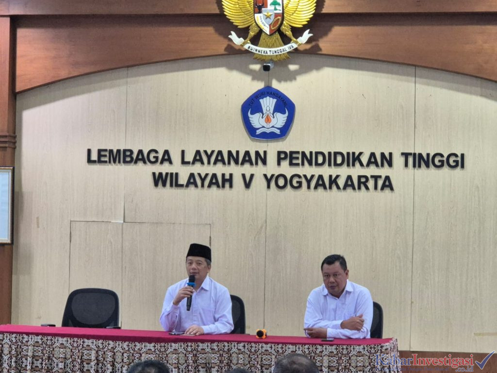 11 Dosen UWM Terima SK Jabatan Fungsional
