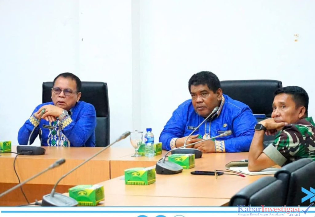 Sekdakab labuhanbatu Ir,Hasan Heri bersama Dandim 0209/Lb Rakor dengan menko PMK