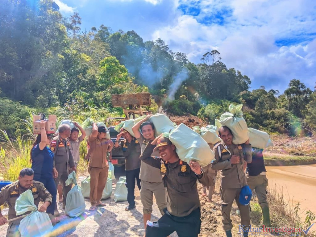 Tim Satpol PP Taput Pundak Logistik ke Siantar Naipospos dan Pardomuan Nauli