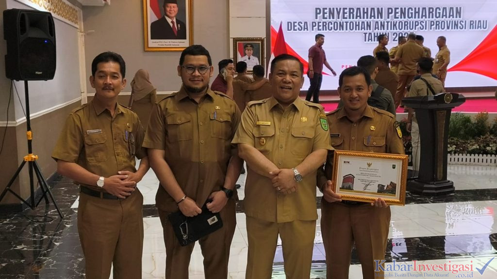 Desa Sungai Intan Terima Penghargaan Desa Percontohan Antikorupsi Provinsi Riau Tahun 2025