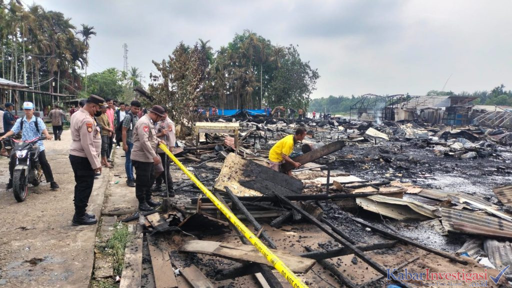 15 Unit Rumah Warga di Desa Simpang Gaung Ludes Terbakar, Kerugian Capai Rp400 Juta