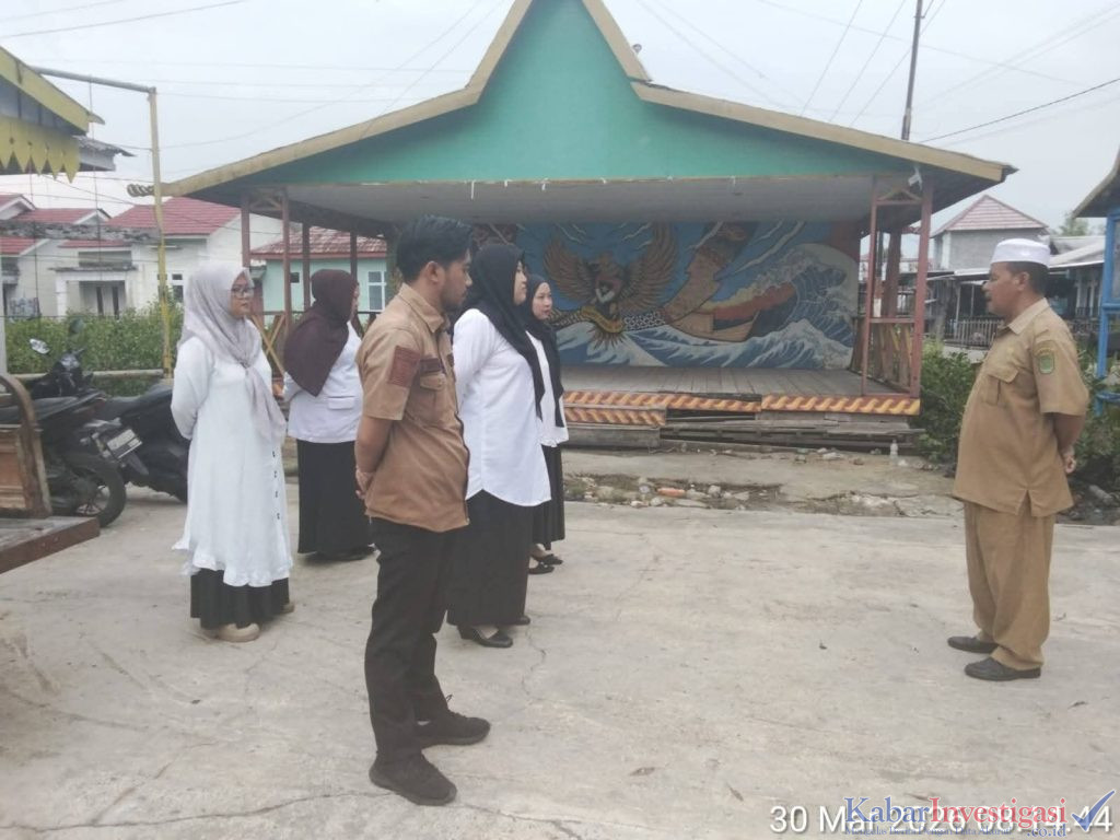 Kepala Desa Tanah Merah Pimpin Apel Pagi Hari Pertama, Berharap Keberkahan dalam Bertugas