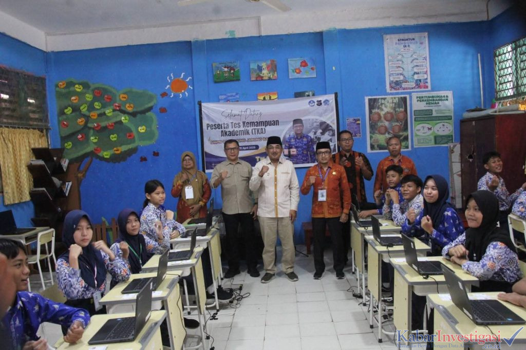 Pantau Langsung TKA 2026, Bupati Anwar Sadat Dorong Peningkatan Kualitas Pendidikan