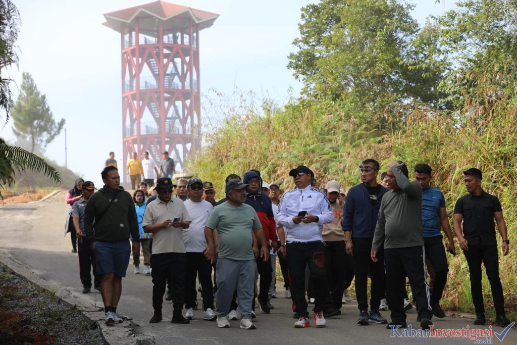 Pimpin Senam Bersama ASN, Bupati Taput Tekankan disiplin ASN dan Optimalisasi Aset