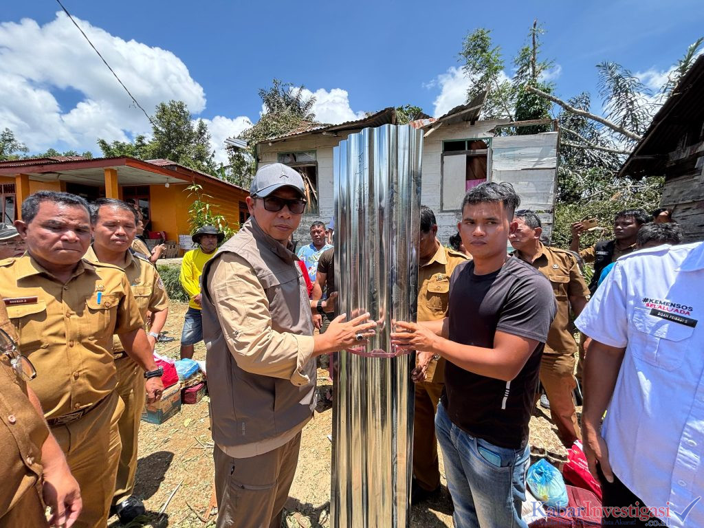 Pastikan Pemulihan Cepat, Bupati Taput Kunjungi Warga Terdampak Angin Puting Beliung di Dua Desa