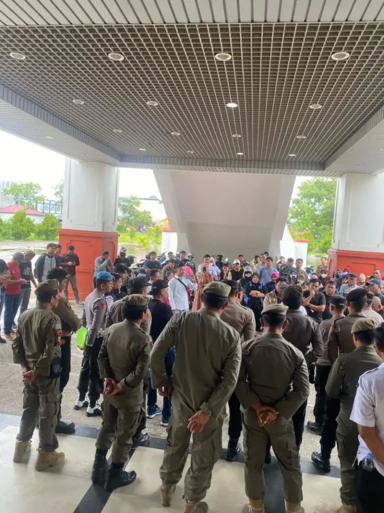 DPD APPSI Inhil Bersama Pedagang Sambangi DPRD Suarakan Aspirasi dan Tolak Relokasi Tampa Kejelasan