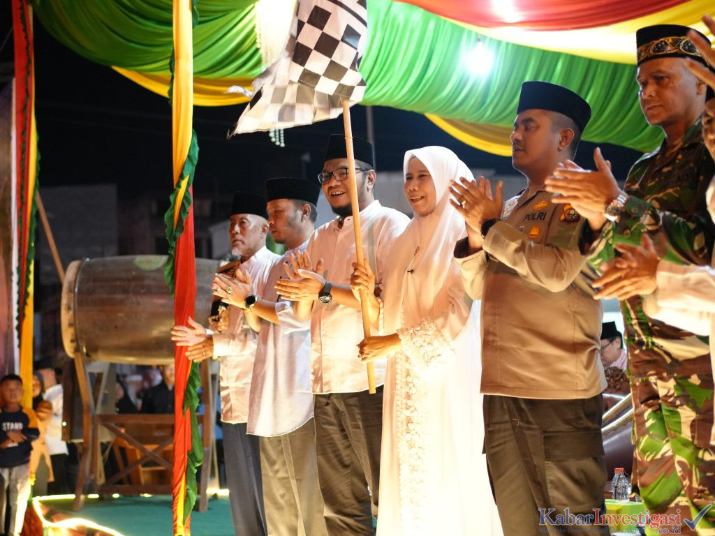 Semarak Malam Takbiran dan Semangat Qurban, Wabup Inhil Yuliantini Lepas Pawai Idul Adha 1447 H