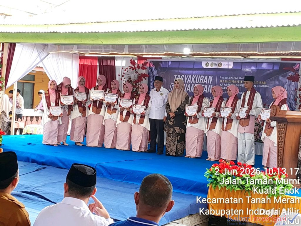 Tasyakuran & Wisuda Tahfidz Angkatan IV: MTs YPI Kuala Enok Cetak 13 Hafidz 30 Juz, Siswa Hibahkan 3 UnitKomputer