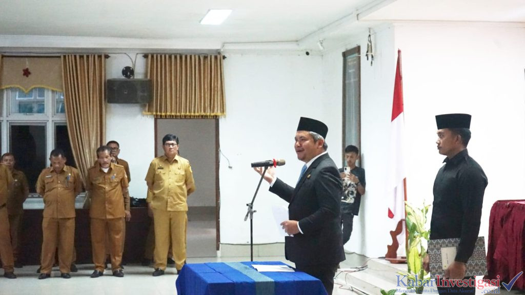 Wakil Bupati Taput Lantik 17 Pejabat Administrator di lingkungan Pemkab Tapanuli Utara