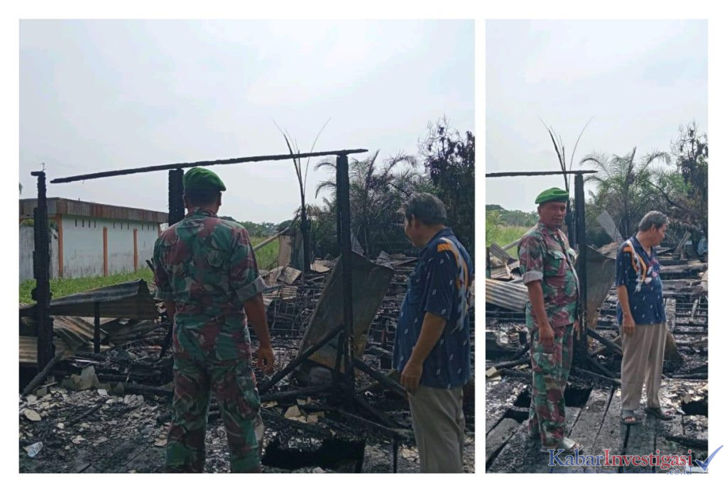Rumah Warga Terbakar, Babinsa Koramil 01/Bangko Gerak Cepat Bantu Padamkan Api