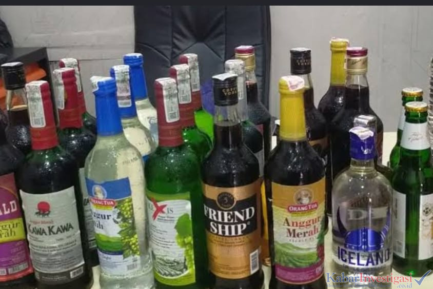 Berita Berantas Warung Jual Miras Samping Polres Karimun, Masyarakat Menunggu Ditindak Distributor Miras