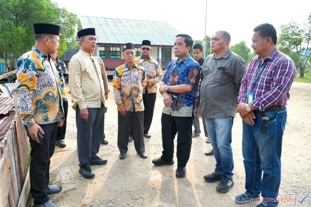 Bupati Herman Tinjau Revitalisasi SDN 005 Pulau Burung, Pastikan Pembangunan Pendidikan Tepat Waktu dan Berkualitas