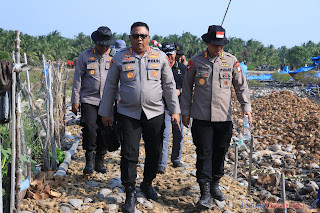 Matangkan Persiapan, Kapolres Inhil Dampingi PJU Polda Riau Tinjau Lokasi Penanaman Mangrove Di Desa Kuala Selat