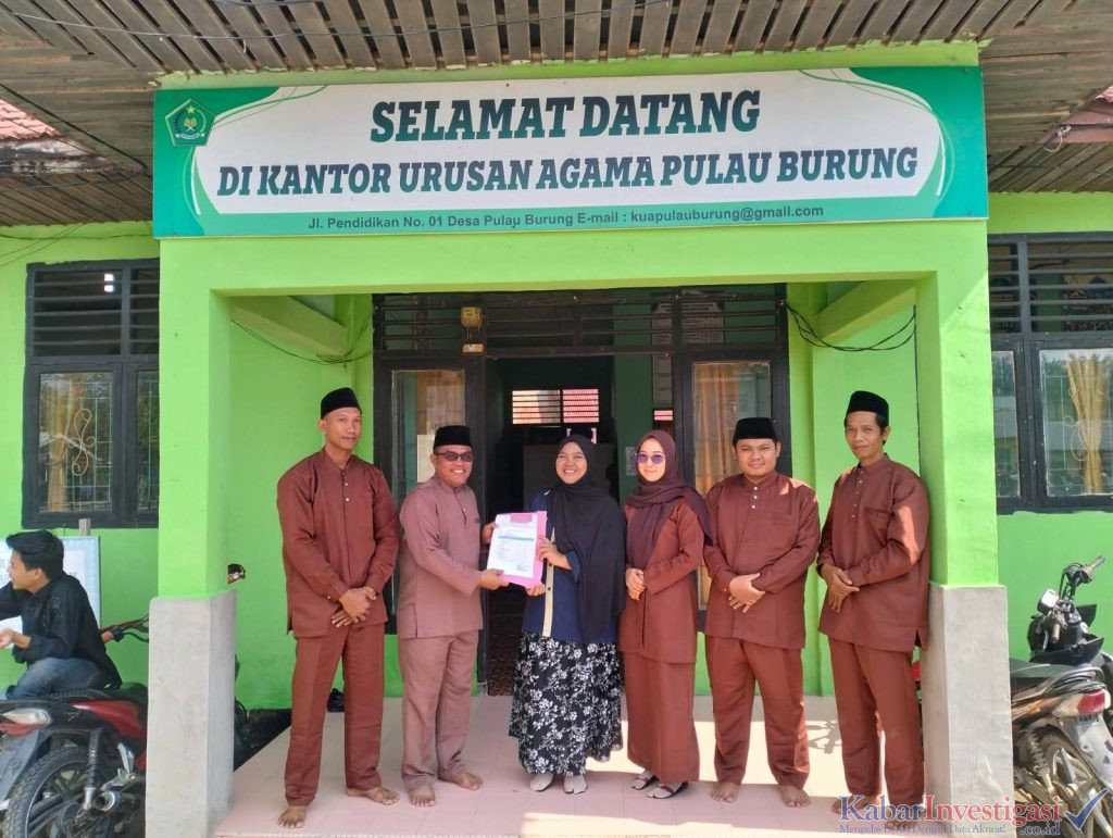 KUA PULAU BURUNG LEPAS SECARA RESMI MAHASISWI UIN SUSKA RAIU