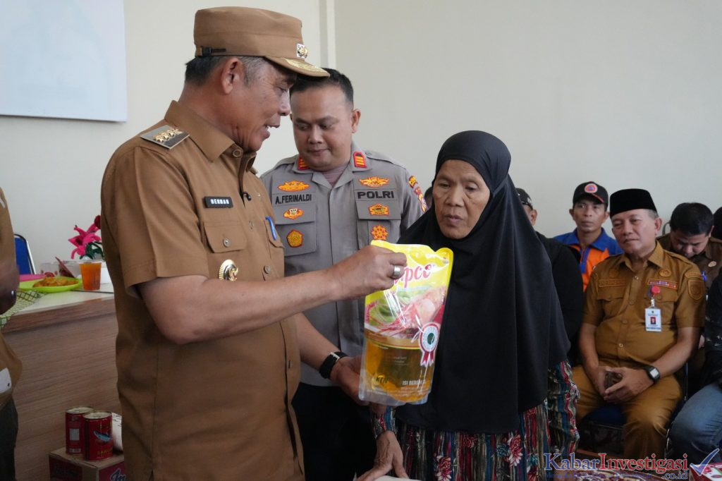 Serangan Kera Liar di Tembilahan Jadi Pengingat, Bupati Herman Tekankan Pentingnya Gotong Royong dan Kepedulian