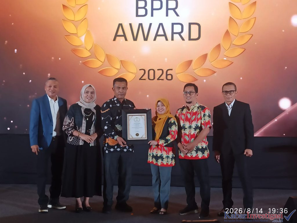 BPR Gemilang Kembali Raih Infobank Award, Tembus Peringkat 58 Nasional