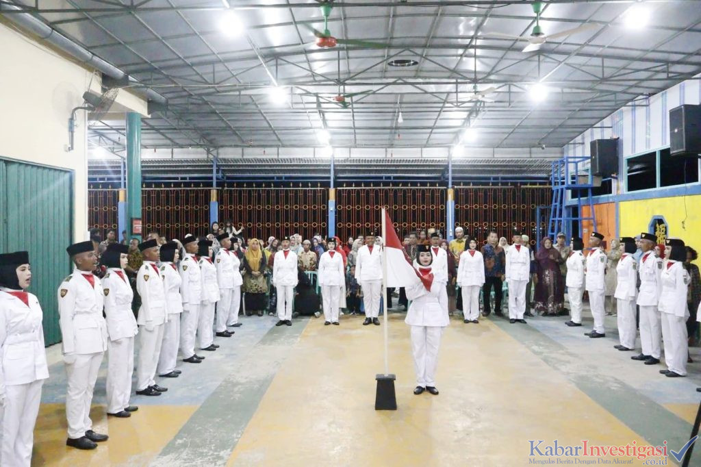 Khidmat! Pengukuhan PASKIBRA Kecamatan Tanah Merah Digelar Jelang HUT RI ke-81