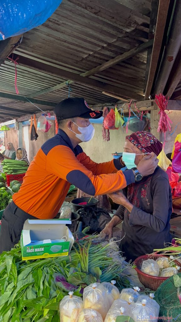 BPBD KABUPATEN INDRAGIRI HILIR BAGIKAN 4.200 MASKER KEPADA MASYARAKAT