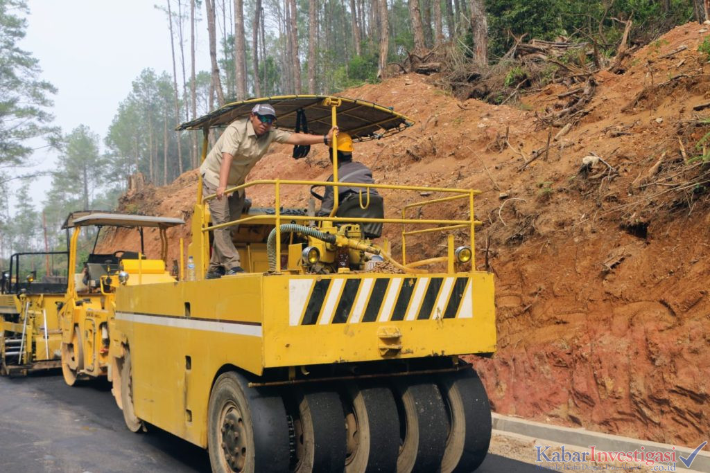 Rekonstruksi Jalan Salib Kasih–Simanampang Perkuat Akses Pertanian dan Pariwisata Taput